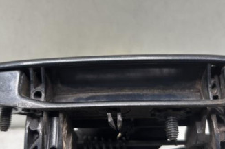 Poignee porte arriere gauche DACIA LOGAN 1
