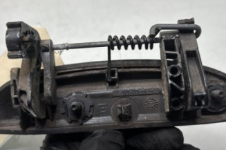 Poignee porte avant gauche DACIA LOGAN 1