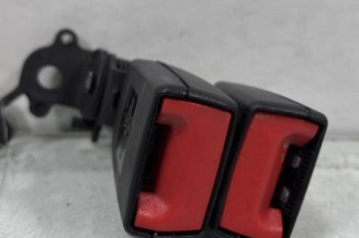 Attache ceinture arriere gauche VOLKSWAGEN GOLF 7 Photo n°1