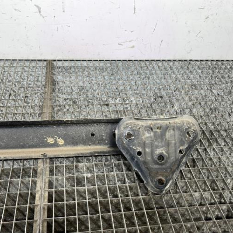 Renfort pare choc arriere (traverse) TOYOTA YARIS 2 Photo n°6