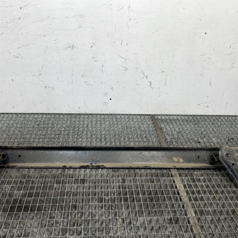 Renfort pare choc arriere (traverse) TOYOTA YARIS 2 Photo n°7