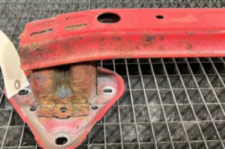 Renfort pare choc arriere (traverse) TOYOTA YARIS 2