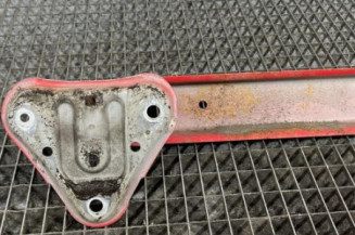 Renfort pare choc arriere (traverse) TOYOTA YARIS 2