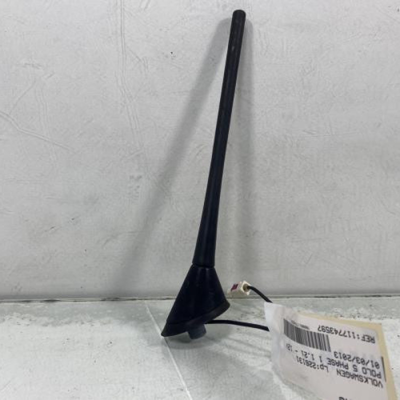 Antenne VOLKSWAGEN POLO 5 Photo n°2