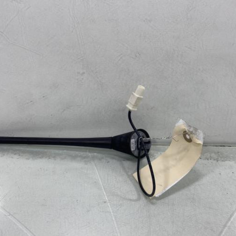 Antenne VOLKSWAGEN POLO 5 Photo n°3