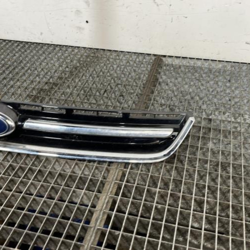 Calandre FORD KUGA 2 Photo n°3