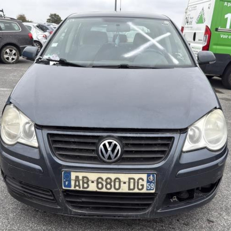 Calandre VOLKSWAGEN POLO 4 Photo n°12