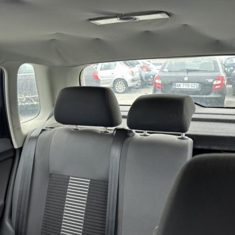 Calandre VOLKSWAGEN POLO 4 Photo n°19