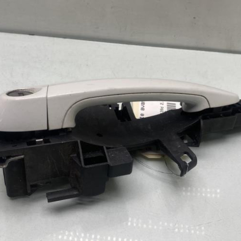 Poignee porte avant gauche BMW SERIE 1 E87 Photo n°2