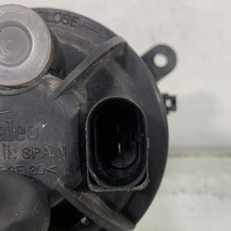 Anti brouillard droit (feux) AUDI A4 1 Photo n°3