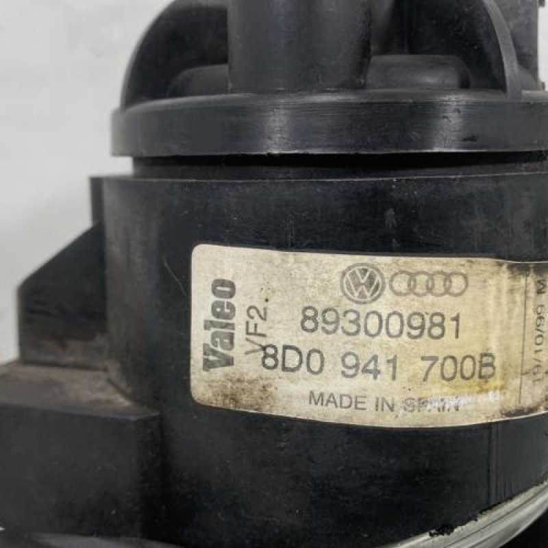 Anti brouillard droit (feux) AUDI A4 1 Photo n°6