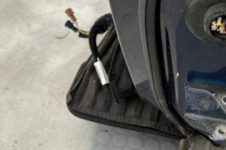 Porte avant gauche PEUGEOT 5008 1