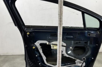 Porte avant gauche PEUGEOT 5008 1
