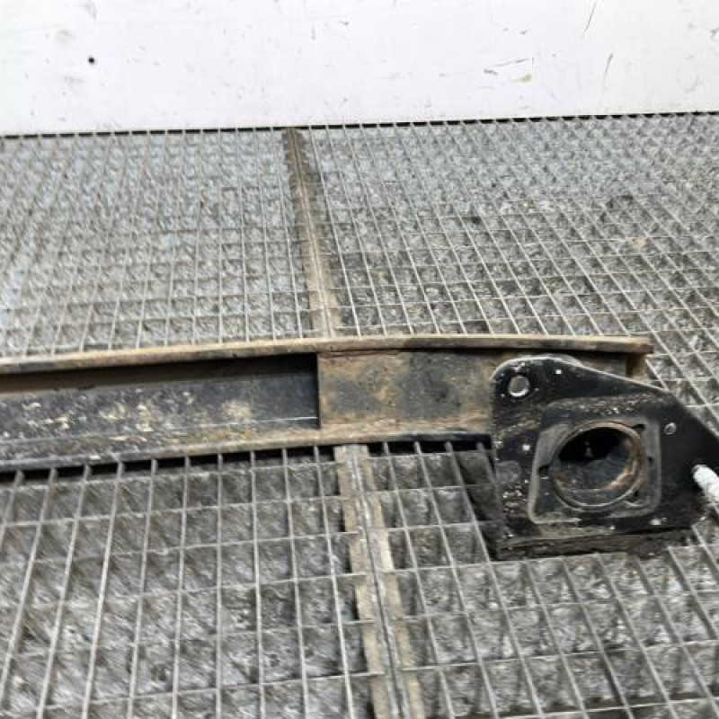 Renfort pare choc arriere (traverse) OPEL CORSA D Photo n°6