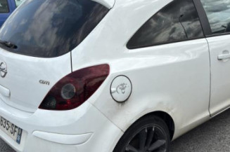 Renfort pare choc arriere (traverse) OPEL CORSA D