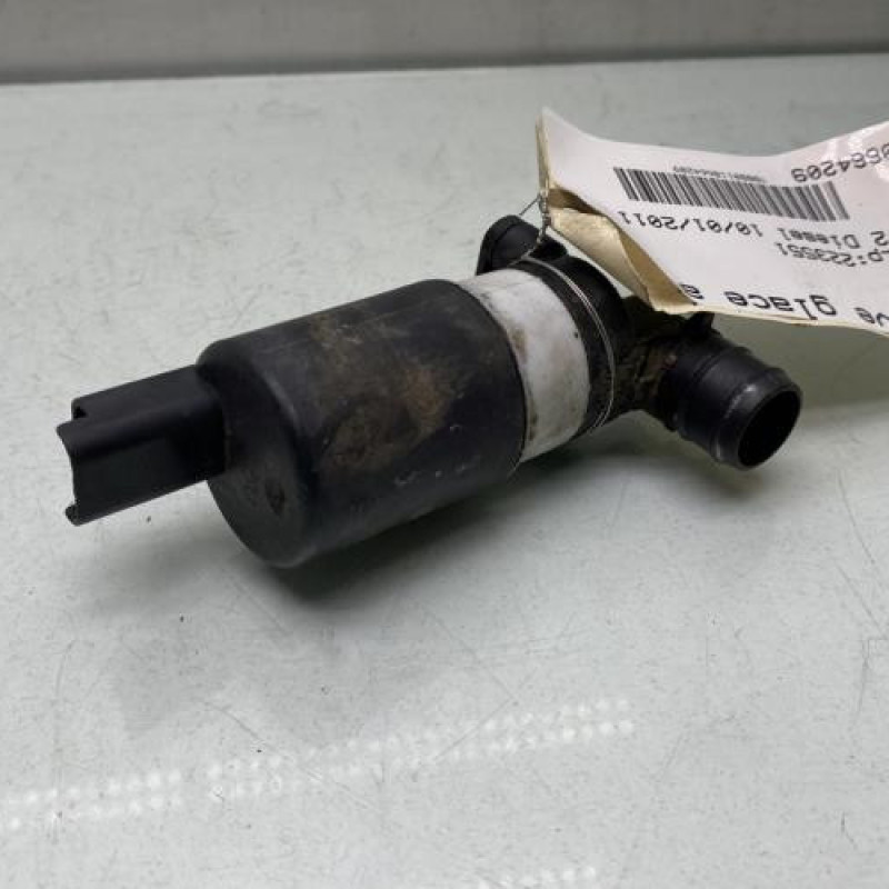Pompe lave glace avant RENAULT LATITUDE Photo n°1