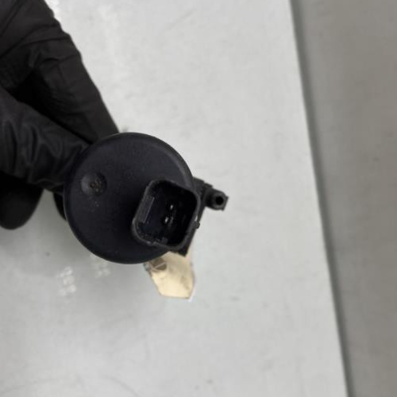 Pompe lave glace avant RENAULT LATITUDE Photo n°3