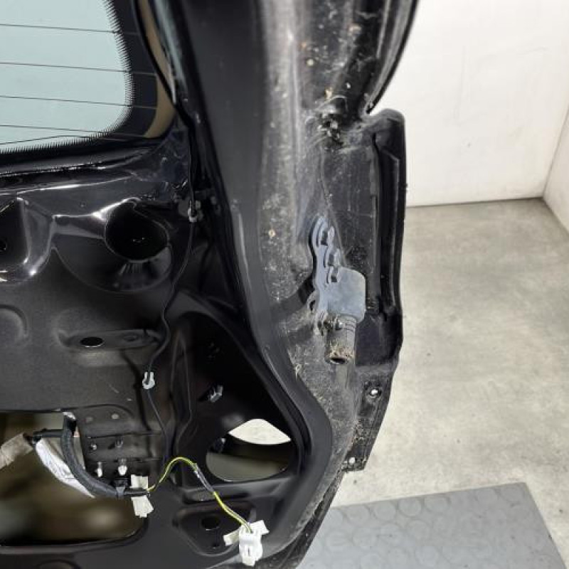 Malle/Hayon arriere NISSAN QASHQAI 1 Photo n°8