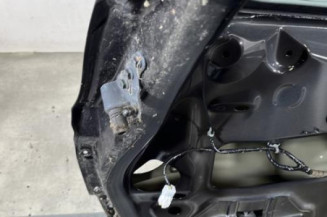 Malle/Hayon arriere NISSAN QASHQAI 1