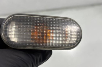 Repetiteur clignotant avant gauche (Feux) VOLKSWAGEN POLO 3