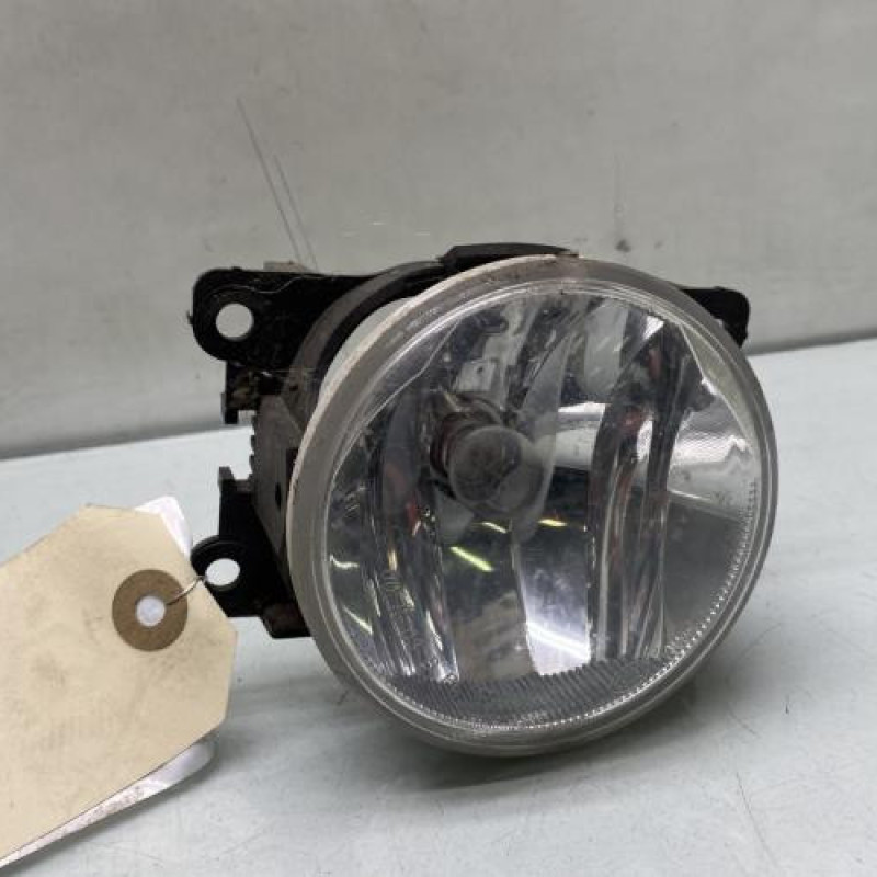 Anti brouillard droit (feux) PEUGEOT 2008 1 Photo n°1