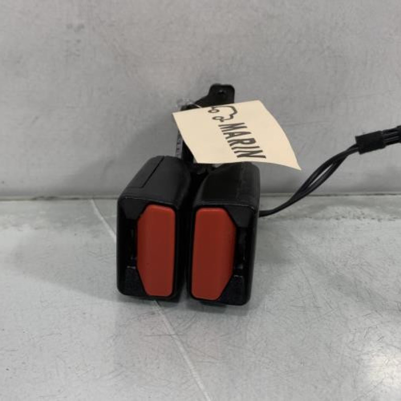 Attache ceinture arriere gauche PEUGEOT 508 1 SW Photo n°2