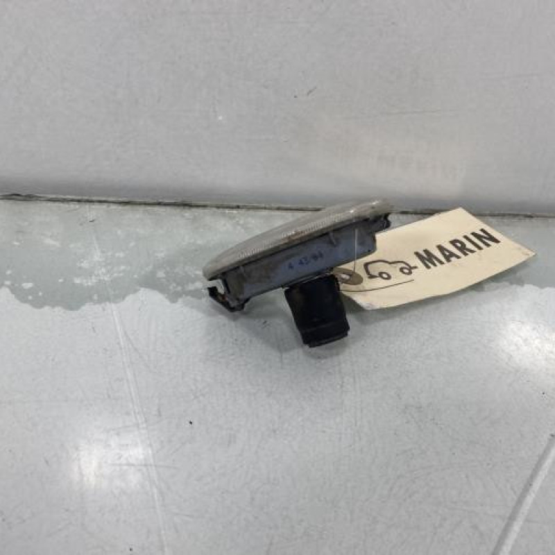 Repetiteur clignotant avant droit  (Feux) VOLKSWAGEN POLO 4 Photo n°3