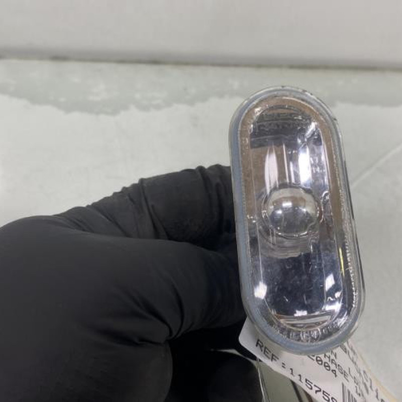 Repetiteur clignotant avant gauche (Feux) VOLKSWAGEN POLO 4 Photo n°3