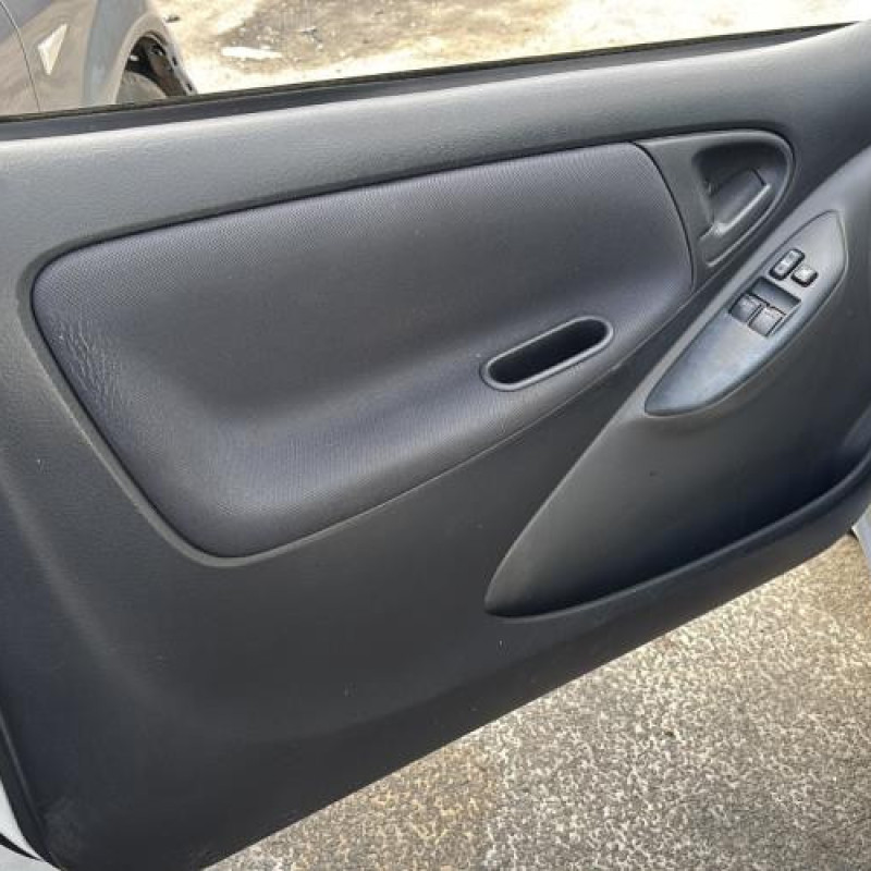 Repetiteur clignotant avant gauche (Feux) TOYOTA YARIS 1 Photo n°12