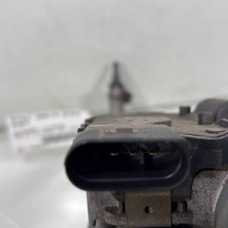 Moteur essuie glace avant VOLKSWAGEN GOLF 6 Photo n°4