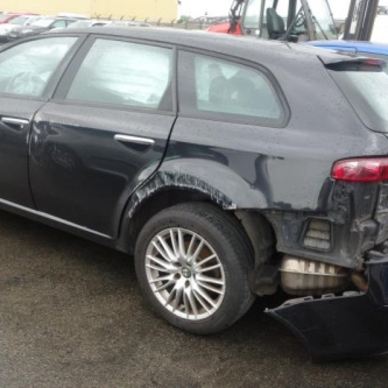 Malle/Hayon arriere ALFA ROMEO 159 Photo n°5