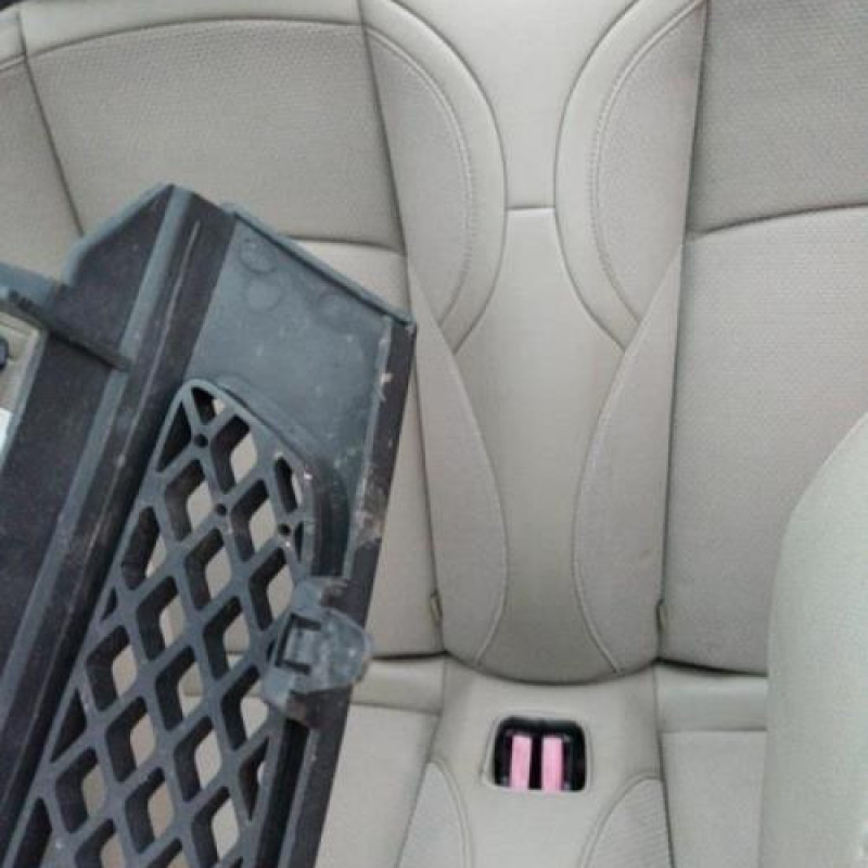 Malle/Hayon arriere RENAULT MEGANE 3 Photo n°8