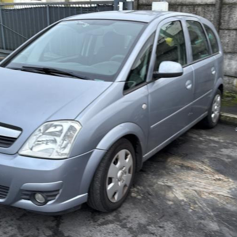 Anti brouillard droit (feux) OPEL MERIVA A Photo n°5