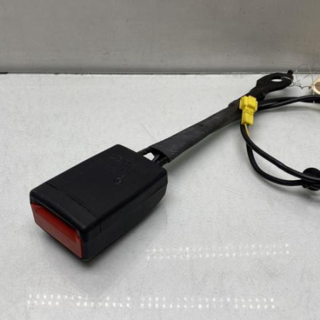 Attache ceinture avant gauche MERCEDES CLASSE A 176