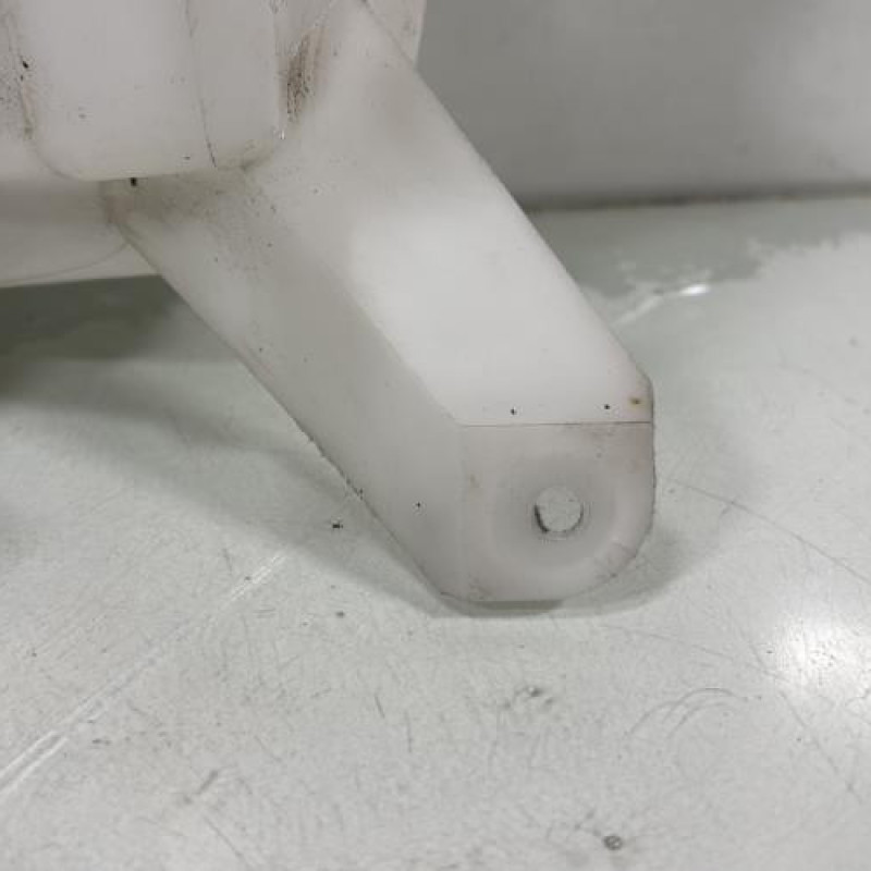 Vase de lave glace TOYOTA YARIS 3 Photo n°2