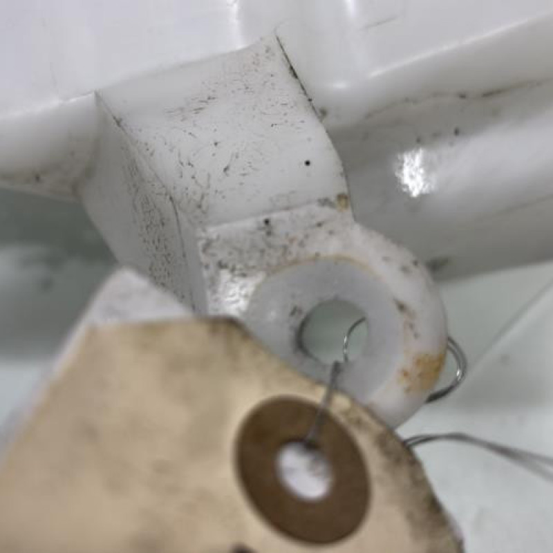 Vase de lave glace TOYOTA YARIS 3 Photo n°4