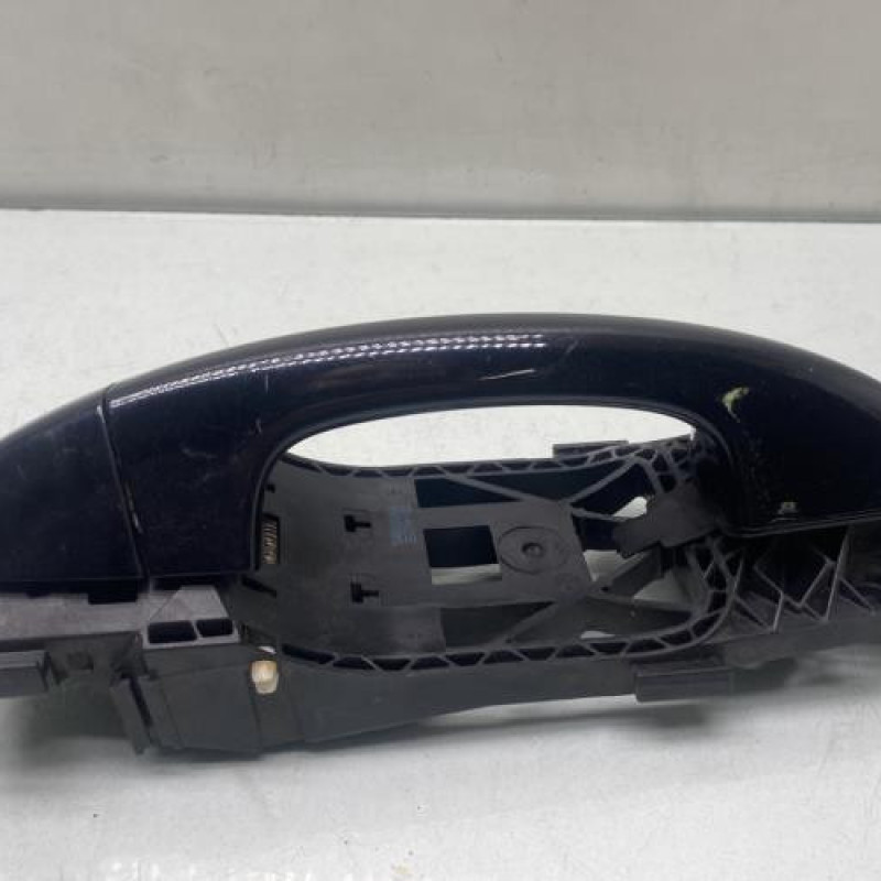 Poignee porte arriere gauche VOLKSWAGEN GOLF 6 Photo n°2