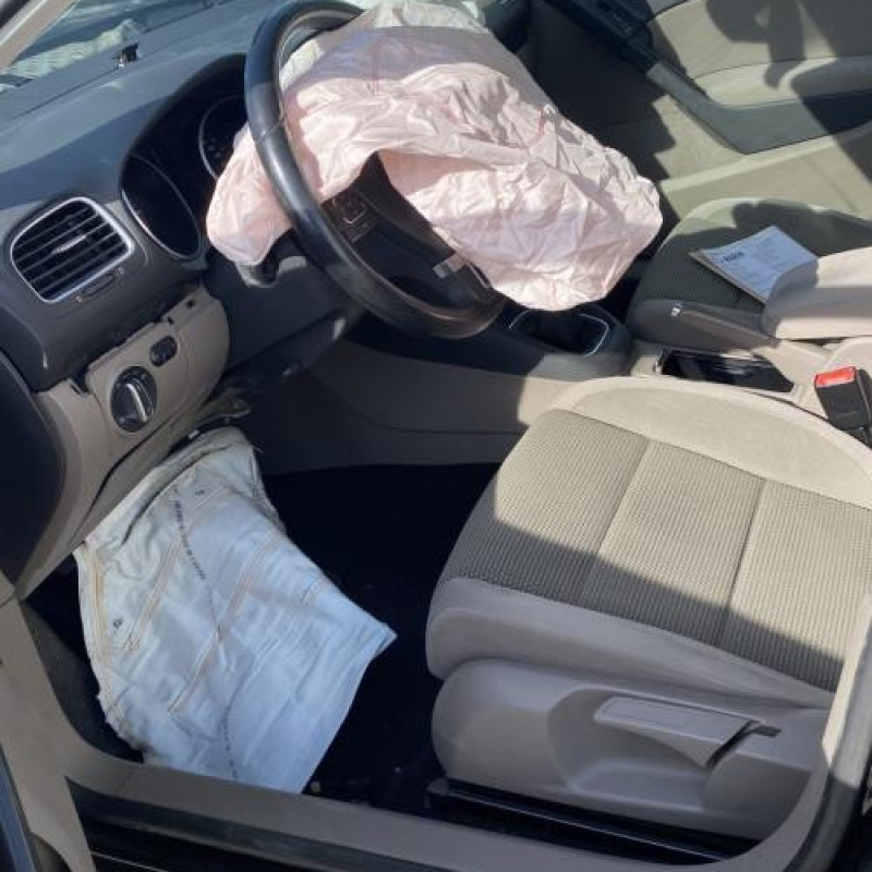 Poignee porte arriere gauche VOLKSWAGEN GOLF 6 Photo n°4