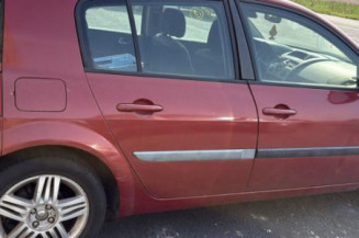 Pare choc avant RENAULT MEGANE 2