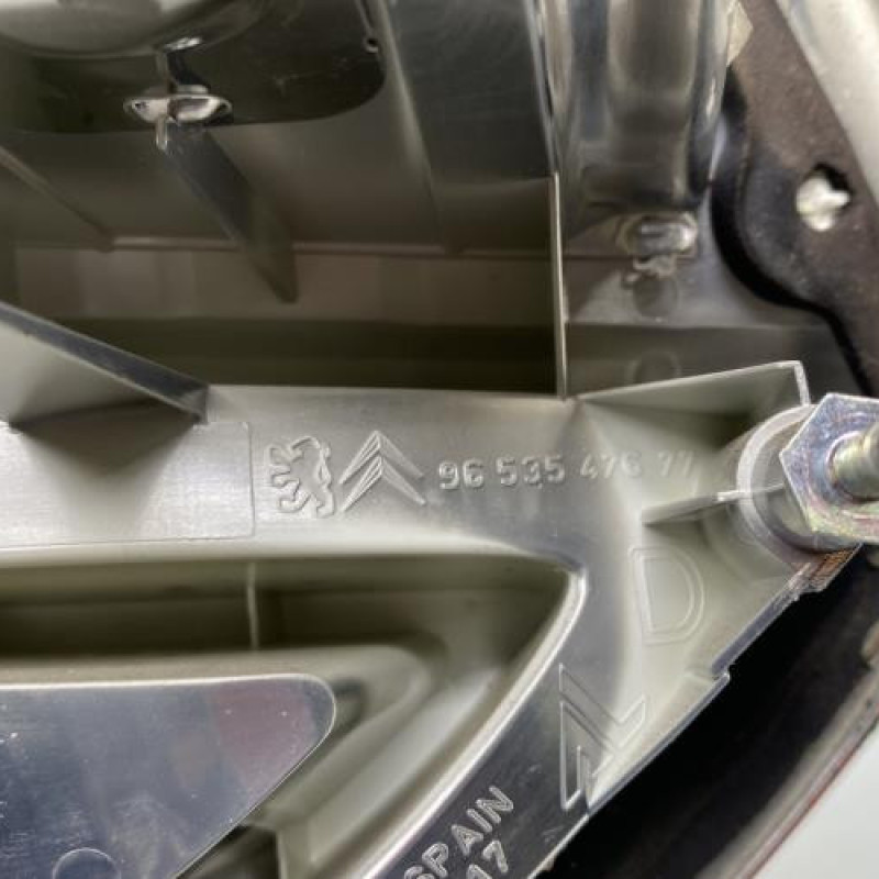 Feu arriere secondaire droit (feux) CITROEN C4 PICASSO 1 Photo n°3