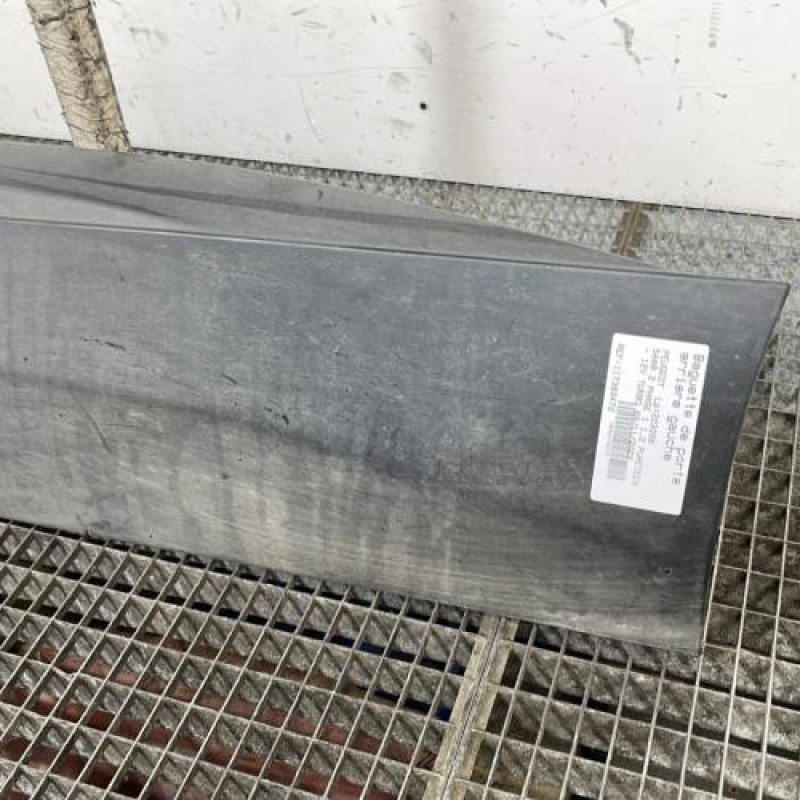 Baguette de porte arriere gauche  PEUGEOT 5008 2 Photo n°3