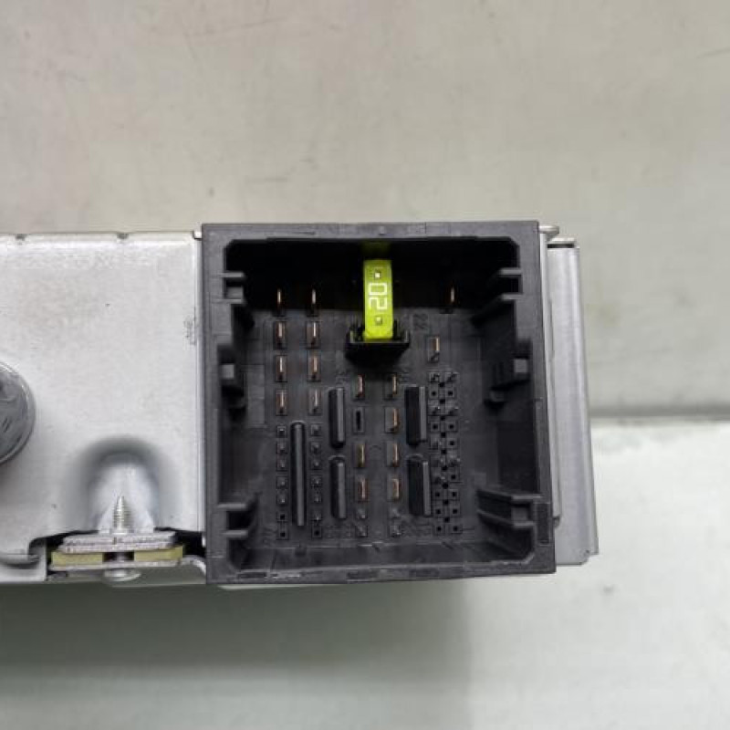 Autoradio d'origine PEUGEOT 5008 2 Photo n°4