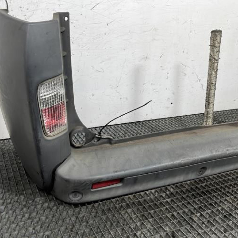 Pare choc arriere OPEL VIVARO 1 Photo n°2