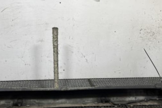 Pare choc arriere OPEL VIVARO 1