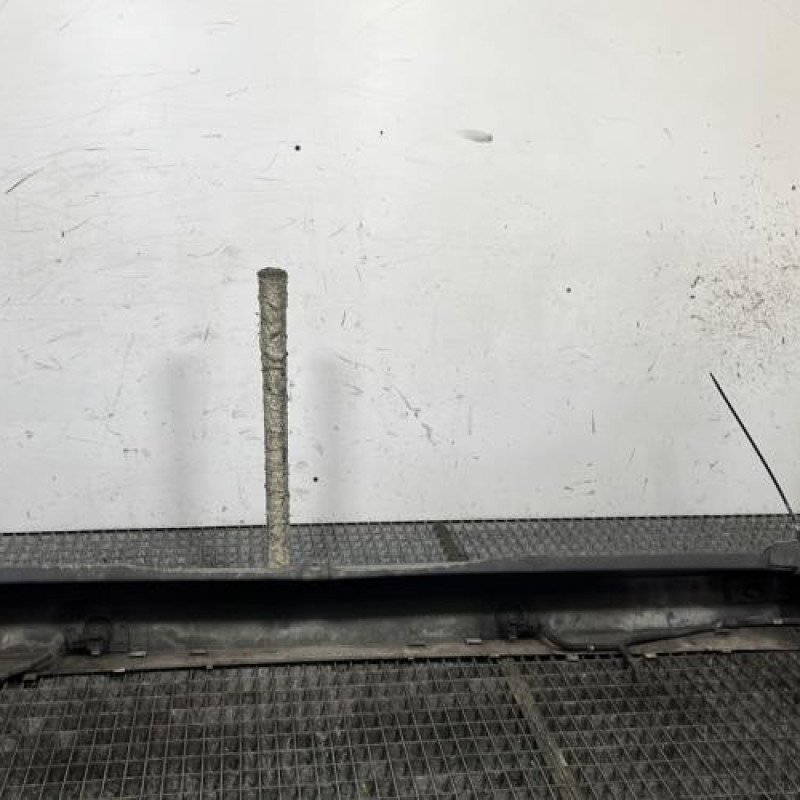 Pare choc arriere OPEL VIVARO 1 Photo n°5