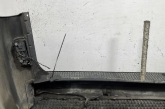 Pare choc arriere OPEL VIVARO 1