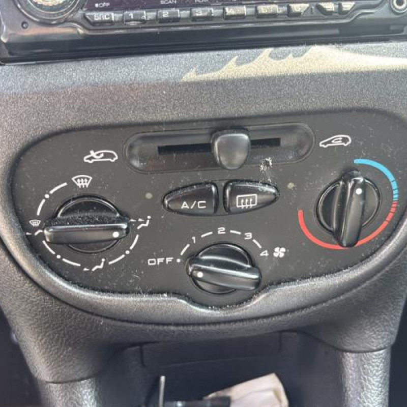 Boitier air bag PEUGEOT 206 Photo n°19