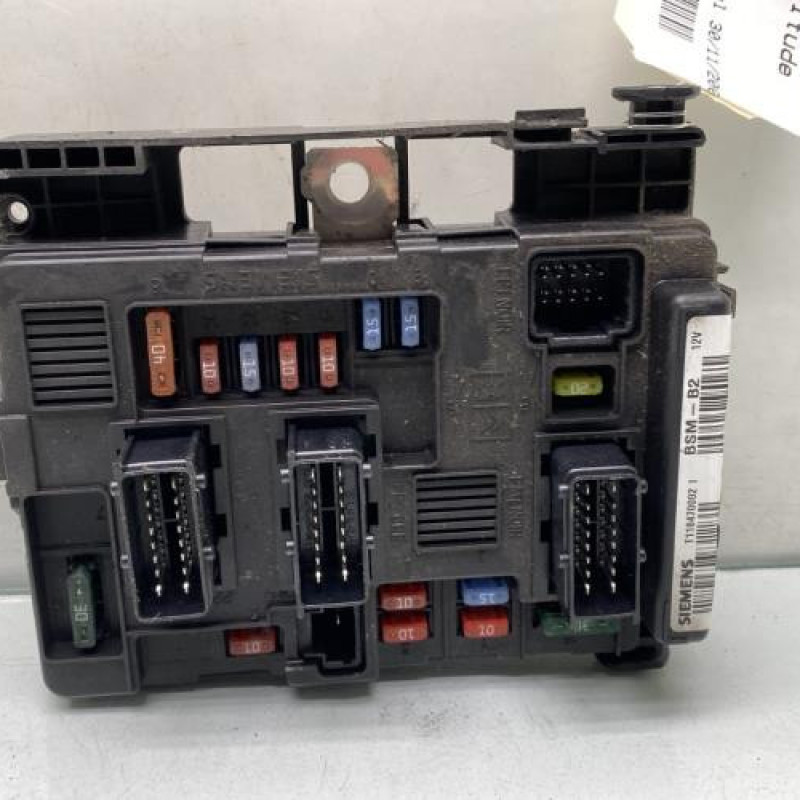 Boitier servitude moteur (BSM) PEUGEOT 206 Photo n°1