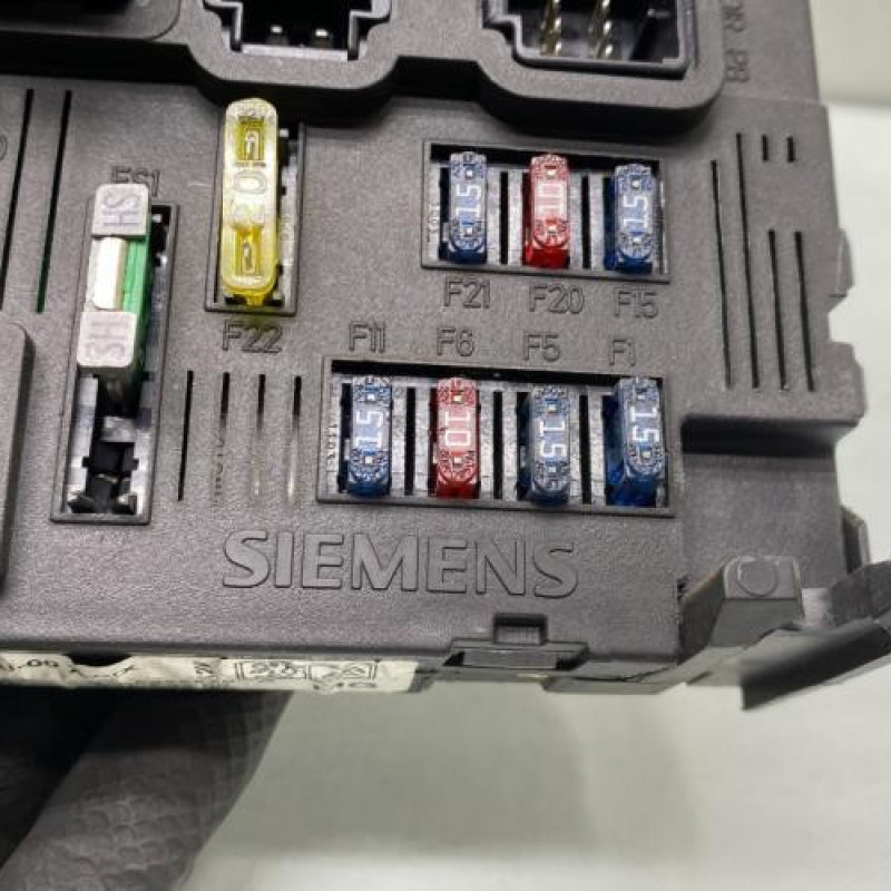 Boitier BSI PEUGEOT 206 Photo n°4