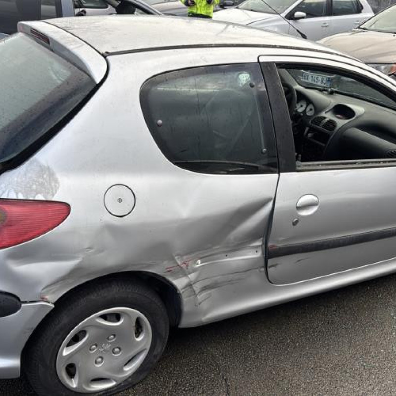 Boitier BSI PEUGEOT 206 Photo n°11